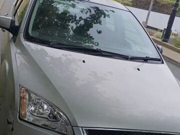 Ford Focus Hatchback, Petrol, 2008, Silver