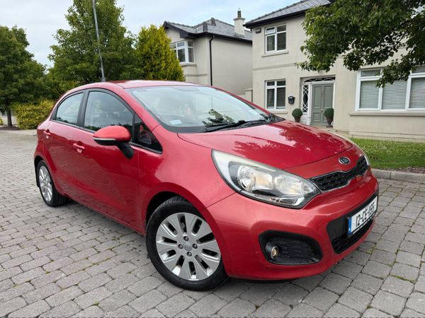 Kia Rio Hatchback, Diesel, 2012, Red