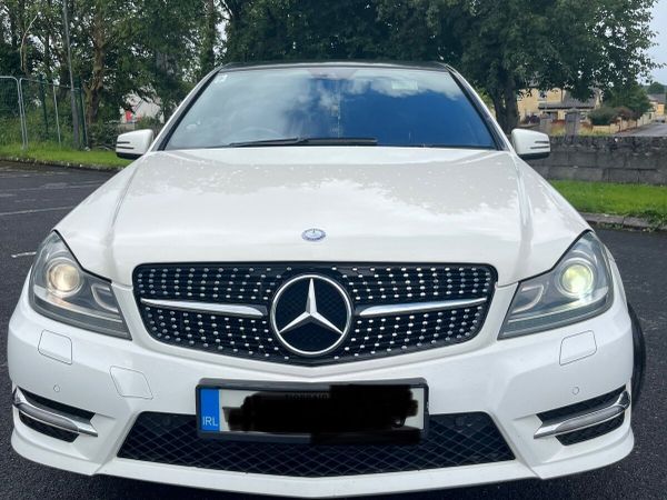 Mercedes-Benz C-Class Saloon, Diesel, 2011, White