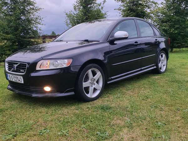 Volvo S40 Saloon, Diesel, 2010, Black