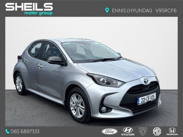 Toyota Yaris Hatchback, Petrol Hybrid, 2022, Grey