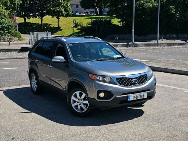 Kia Sorento SUV, Diesel, 2012, Silver