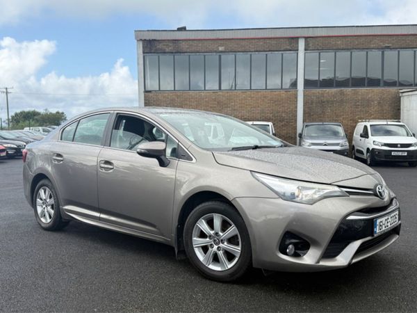 Toyota Avensis Saloon, Diesel, 2016, Gold