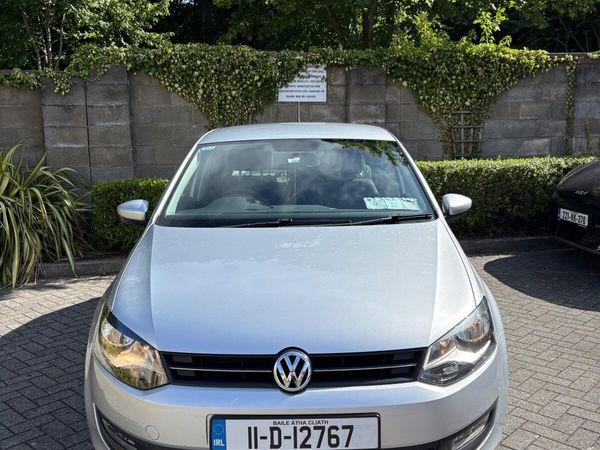 Volkswagen Polo Hatchback, Petrol, 2011, Silver