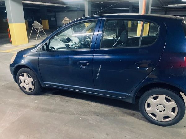 Toyota Yaris Hatchback, Petrol, 2003, Blue