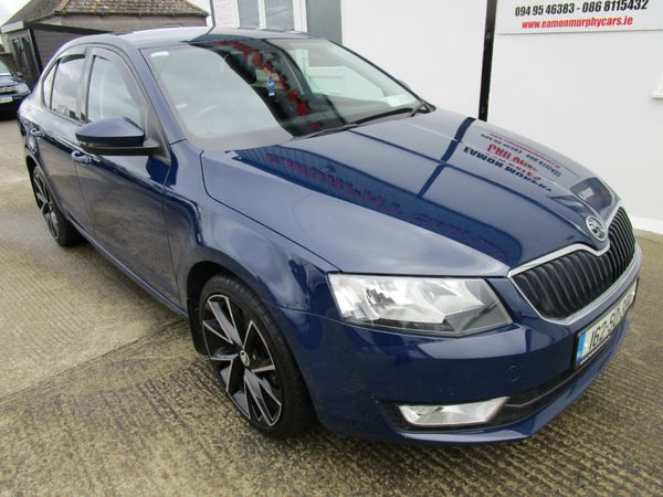 Skoda Octavia Saloon, Diesel, 2016, Blue