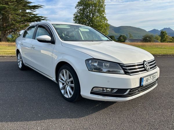 Volkswagen Passat Saloon, Diesel, 2014, White