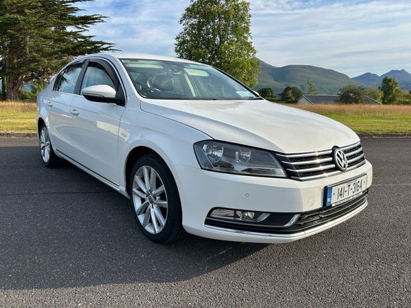 Volkswagen Passat Saloon, Diesel, 2014, White