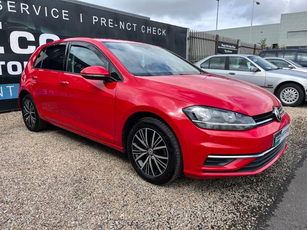 Volkswagen Golf Hatchback, Petrol, 2017, Red