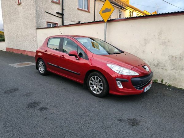 Peugeot 308 Hatchback, Petrol, 2008, Red