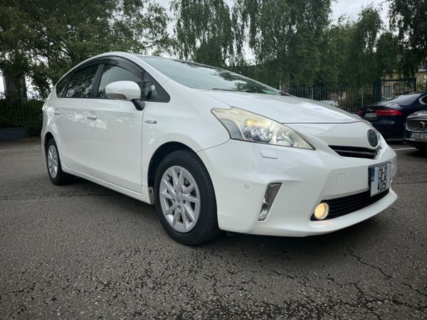 Toyota Prius Hatchback, Petrol Hybrid, 2013, White