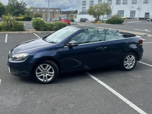 Volkswagen Golf Convertible, Petrol, 2011, Blue