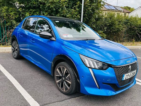 Peugeot 208 Hatchback, Diesel, 2021, Blue