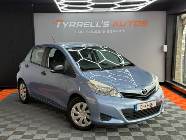 Toyota Yaris Hatchback, Petrol, 2013, Blue