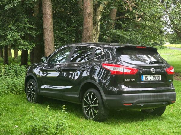 Nissan Qashqai Hatchback, Diesel, 2015, Black
