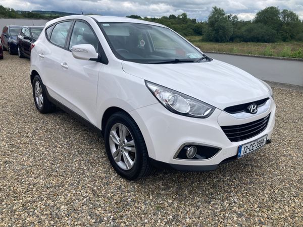 Hyundai ix35 SUV, Diesel, 2012, White