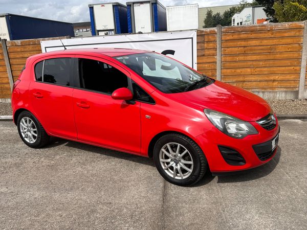 Vauxhall Corsa Hatchback, Diesel, 2013, Red