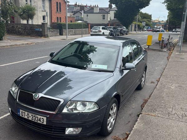 Skoda Octavia Hatchback, Petrol, 2007, Grey