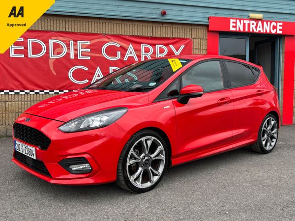 Ford Fiesta Hatchback, Petrol, 2021, Red
