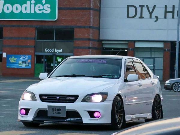 Toyota Other Saloon, Petrol, 1999, White