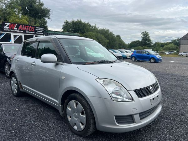 Suzuki Swift Hatchback, Petrol, 2010, Silver