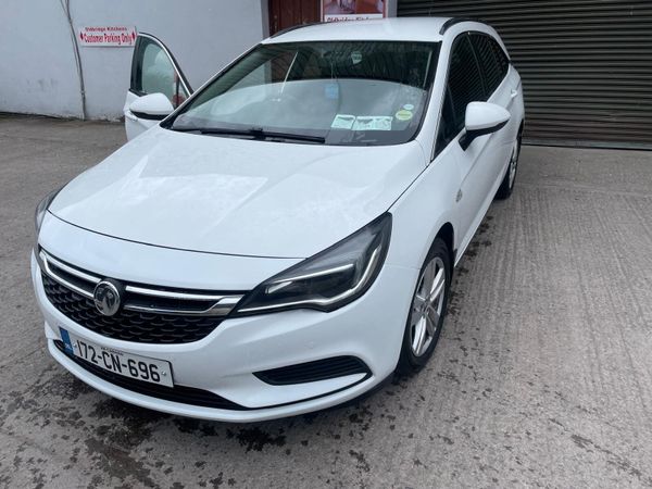 Vauxhall Astra Estate, Diesel, 2017, White