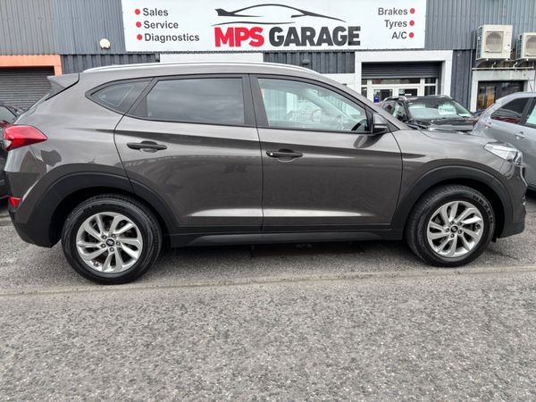 Hyundai Tucson SUV, Diesel, 2016, Grey