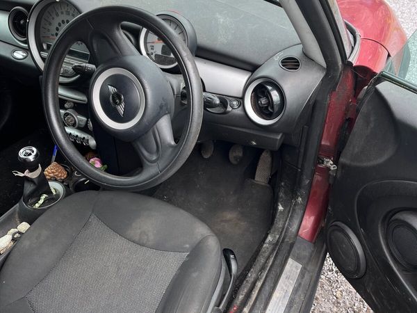Mini One Hatchback, Petrol, 2007, Red