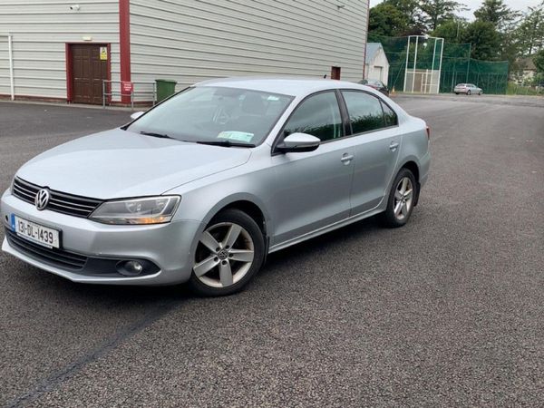 Volkswagen Jetta Saloon, Diesel, 2013, Silver