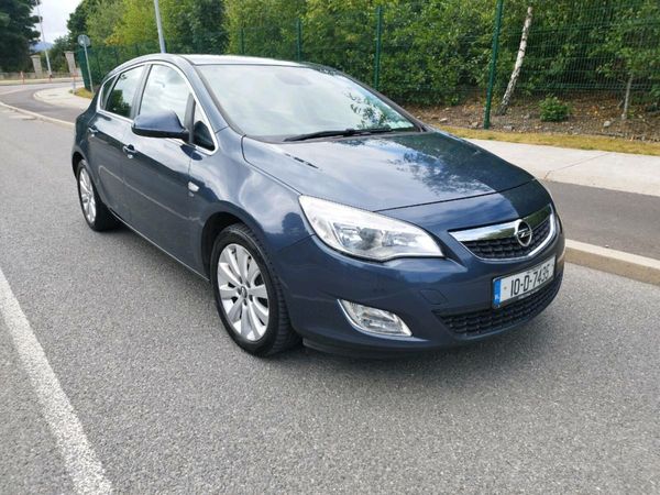 Opel Astra Hatchback, Diesel, 2010, Blue