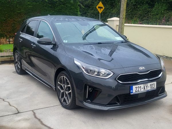 Kia Ceed Hatchback, Diesel, 2022, Grey