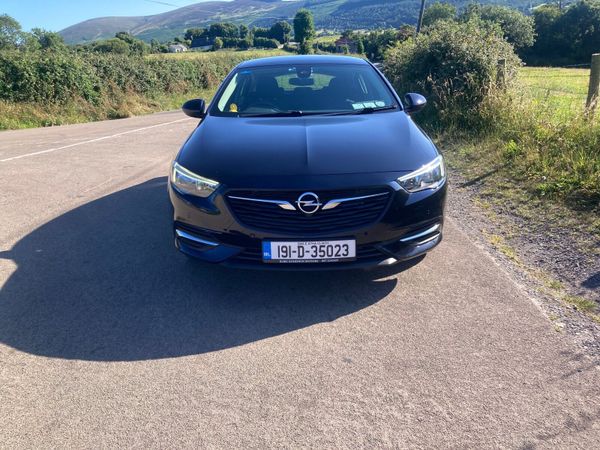 Opel Insignia Hatchback, Diesel, 2019, Blue
