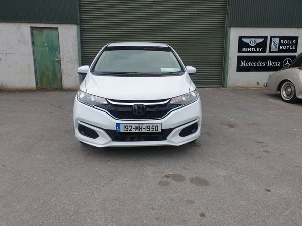 Honda Fit Hatchback, Petrol Hybrid, 2019, White