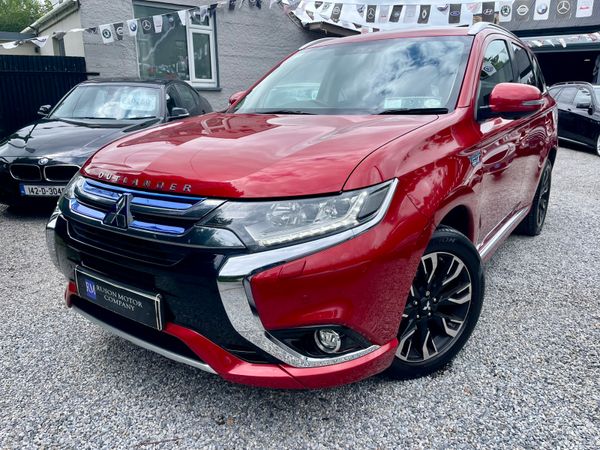 Mitsubishi Outlander SUV, Petrol Plug-in Hybrid, 2017, Red