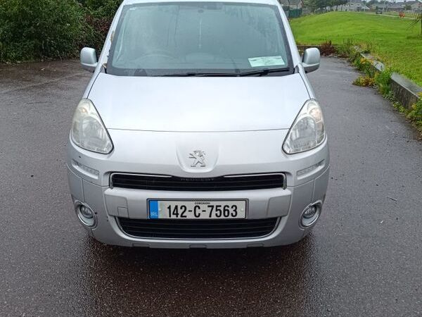 Peugeot Partner Tepee MPV, Diesel, 2014, Silver