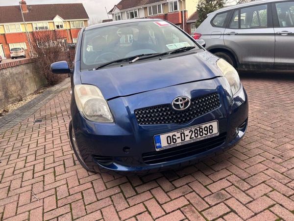 Toyota Yaris Hatchback, Petrol, 2006, Blue