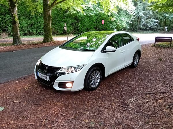 Honda Civic Hatchback, Diesel, 2015, White