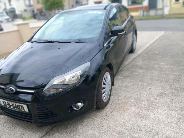 Ford Focus Hatchback, Petrol, 2012, Black