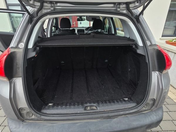 Peugeot 2008 SUV, Diesel, 2015, Grey