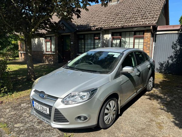 Ford Focus Saloon, Diesel, 2012, Silver