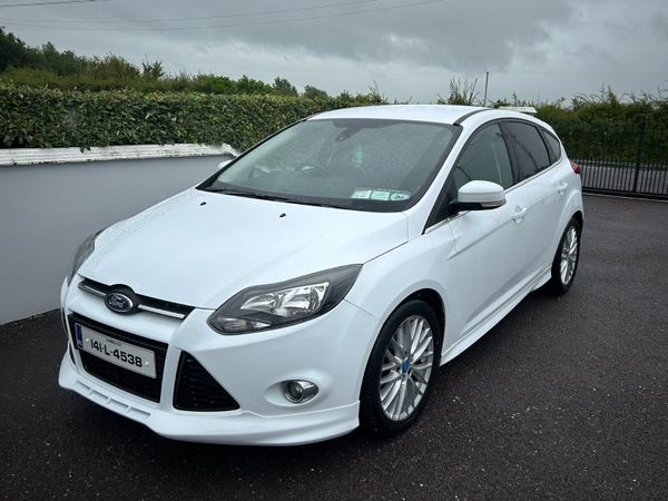 Ford Focus Hatchback, Diesel, 2014, White