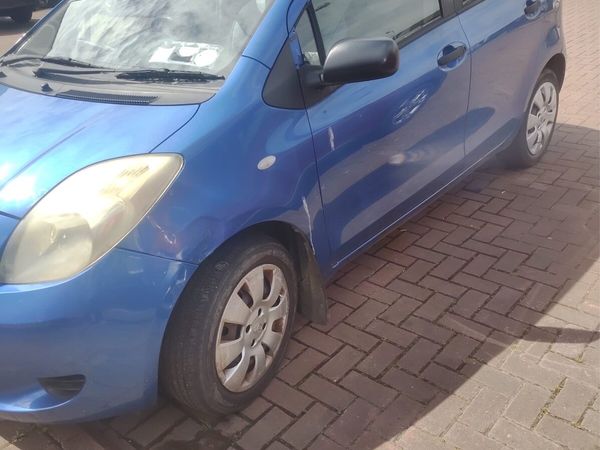 Toyota Yaris Hatchback, Petrol, 2007, Blue