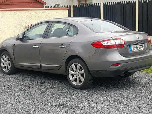 Renault Fluence Saloon, Diesel, 2010, Grey