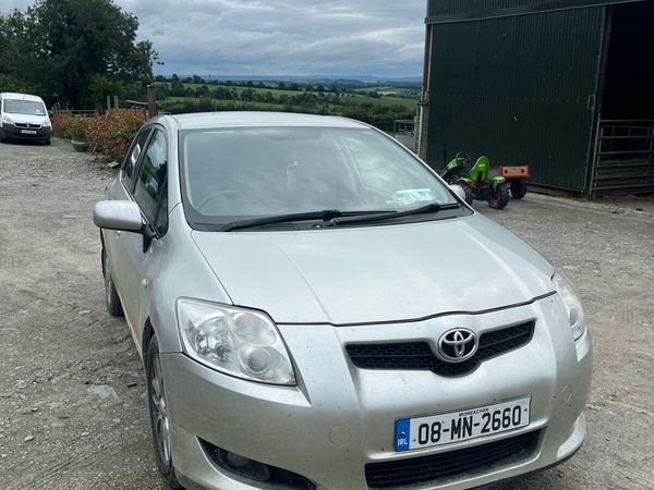 Toyota Auris Hatchback, Diesel, 2008, Silver