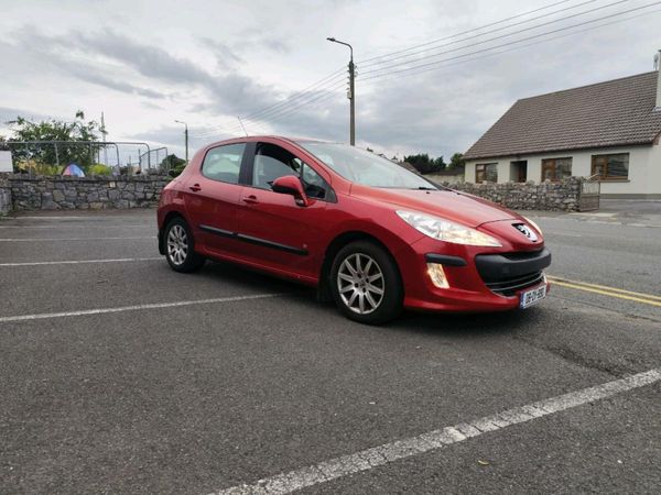 Peugeot 308 Hatchback, Petrol, 2008, Red