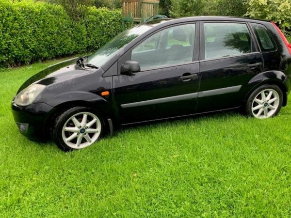 Ford Fiesta Hatchback, Petrol, 2006, Black
