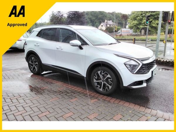 Kia Sportage MPV, Hybrid, 2023, White
