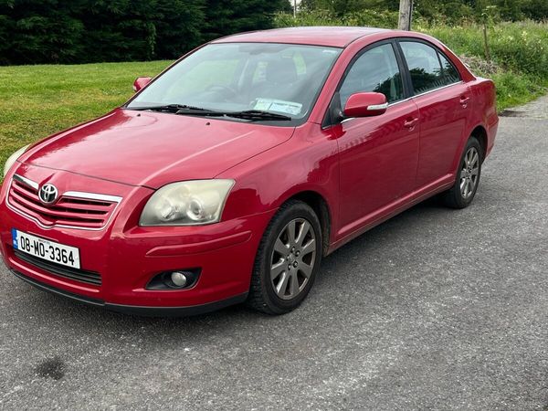 Toyota Avensis Saloon, Petrol, 2008, Red