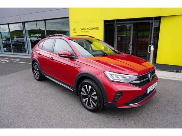 Volkswagen Taigo SUV, Petrol, 2022, Red