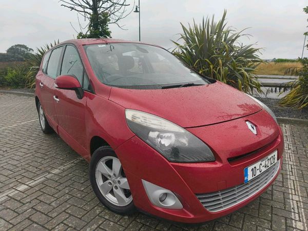 Renault Grand Scenic MPV, Diesel, 2010, Red